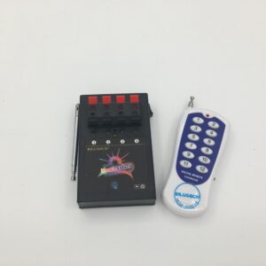 FEUERWERKZÜNDSYTEM DRAHTLOS - 4 KANAL MIT FERNBEDIENUNG